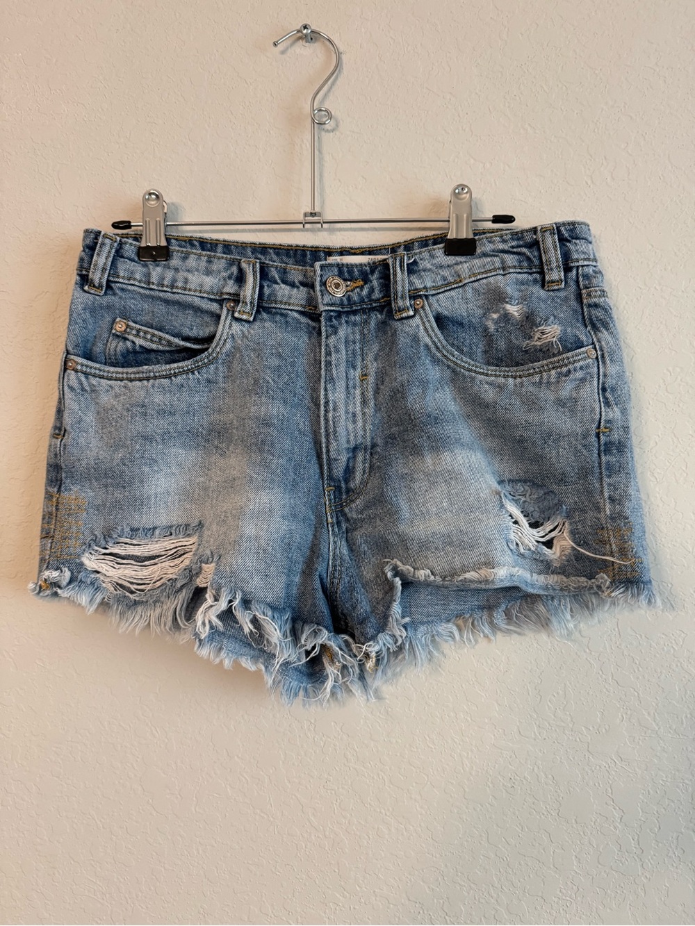 Zara Distressed Denim Jean Shorts 4